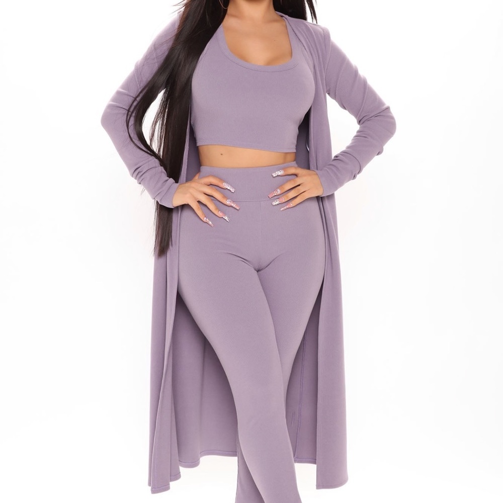 NWT. Fashion Nova Movin’ On Ribbed 3 piece set.